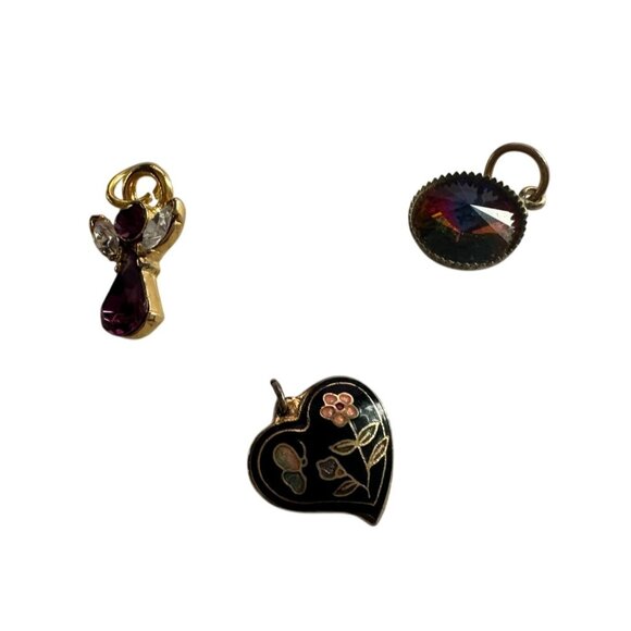 3 Vintage Pendants/Charms with Necklace (Heart, Angel and Circle Pendant) - Picture 3 of 16